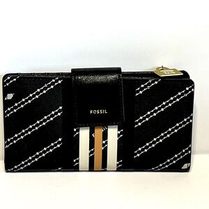 Fossil Wallet NWT